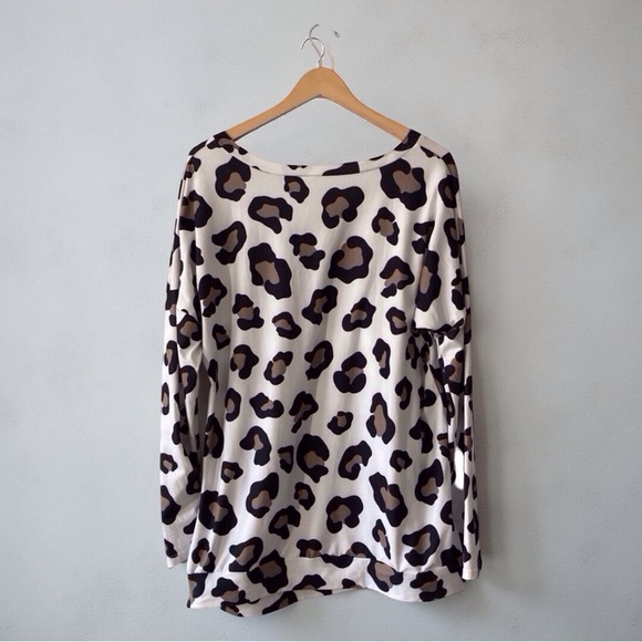 Leopard Print Tunic Blouse - XL - Button Detail + Flattering Fit - Picture 4 of 12